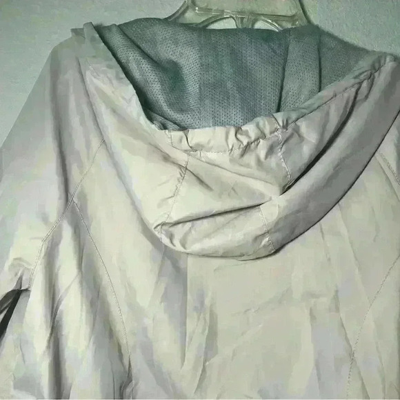 New Balance Jacket Med - Picture 6 of 9